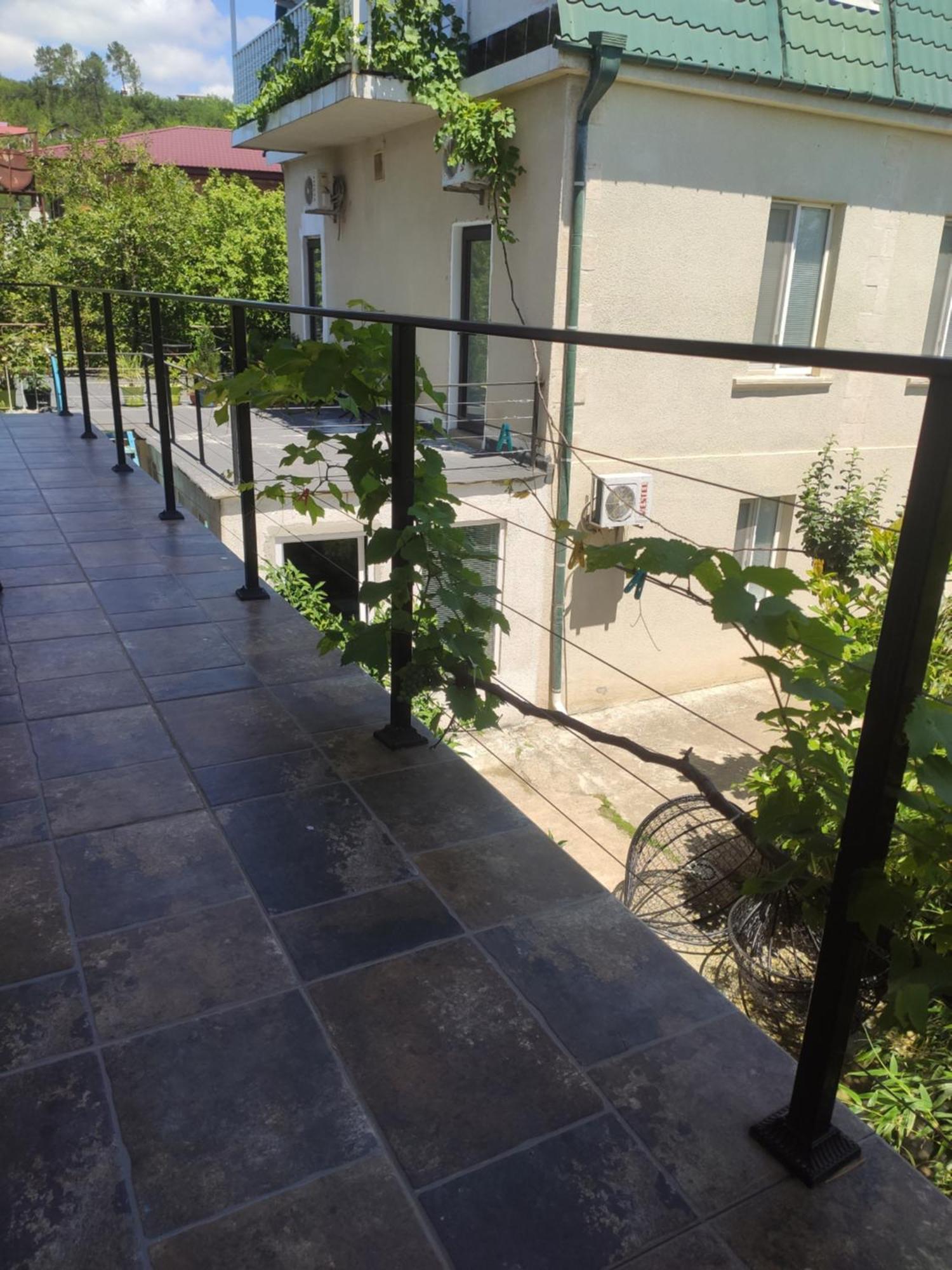Family Нotel Banuri Kutaisi Rom bilde