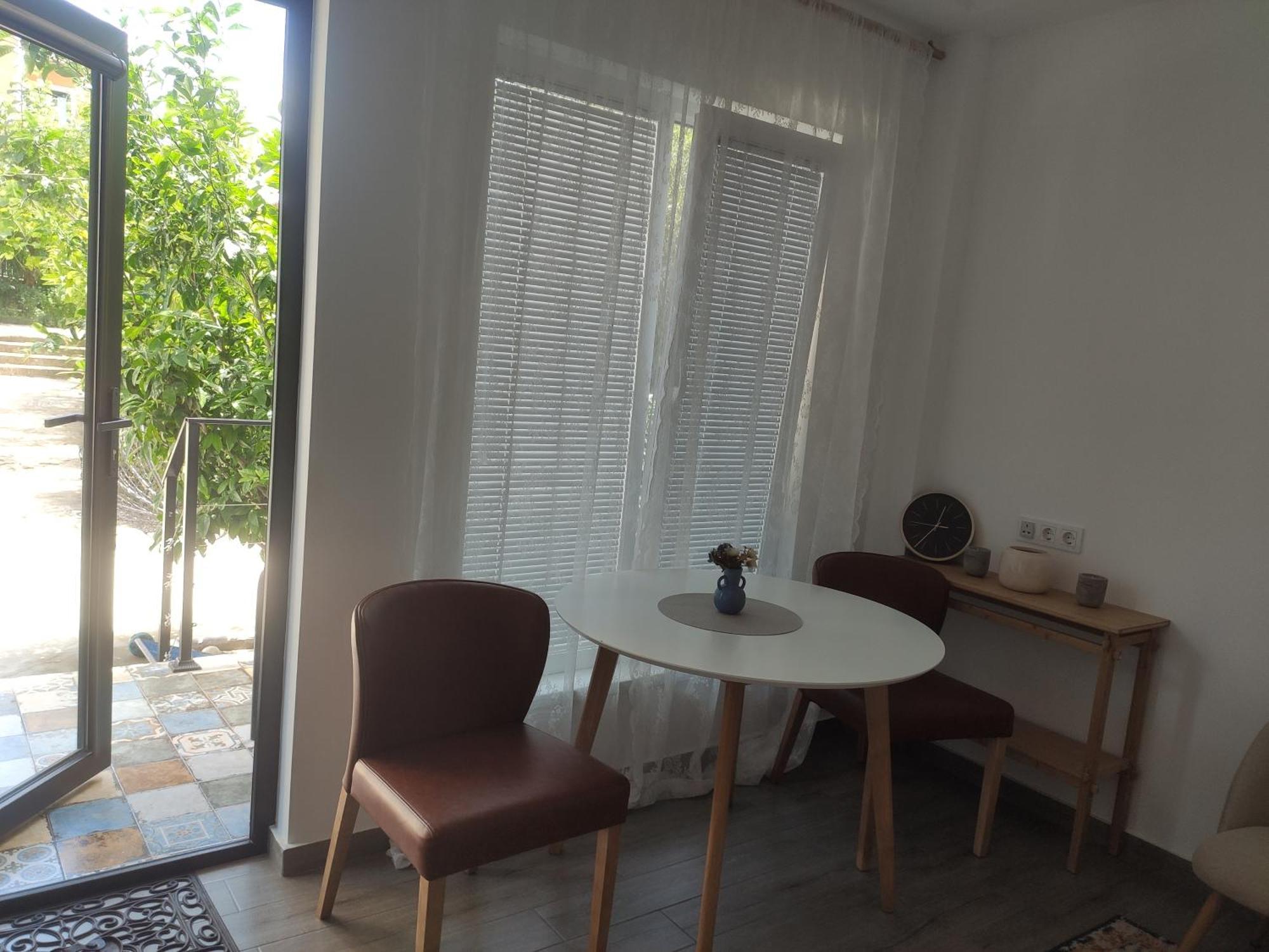Family Нotel Banuri Kutaisi Rom bilde